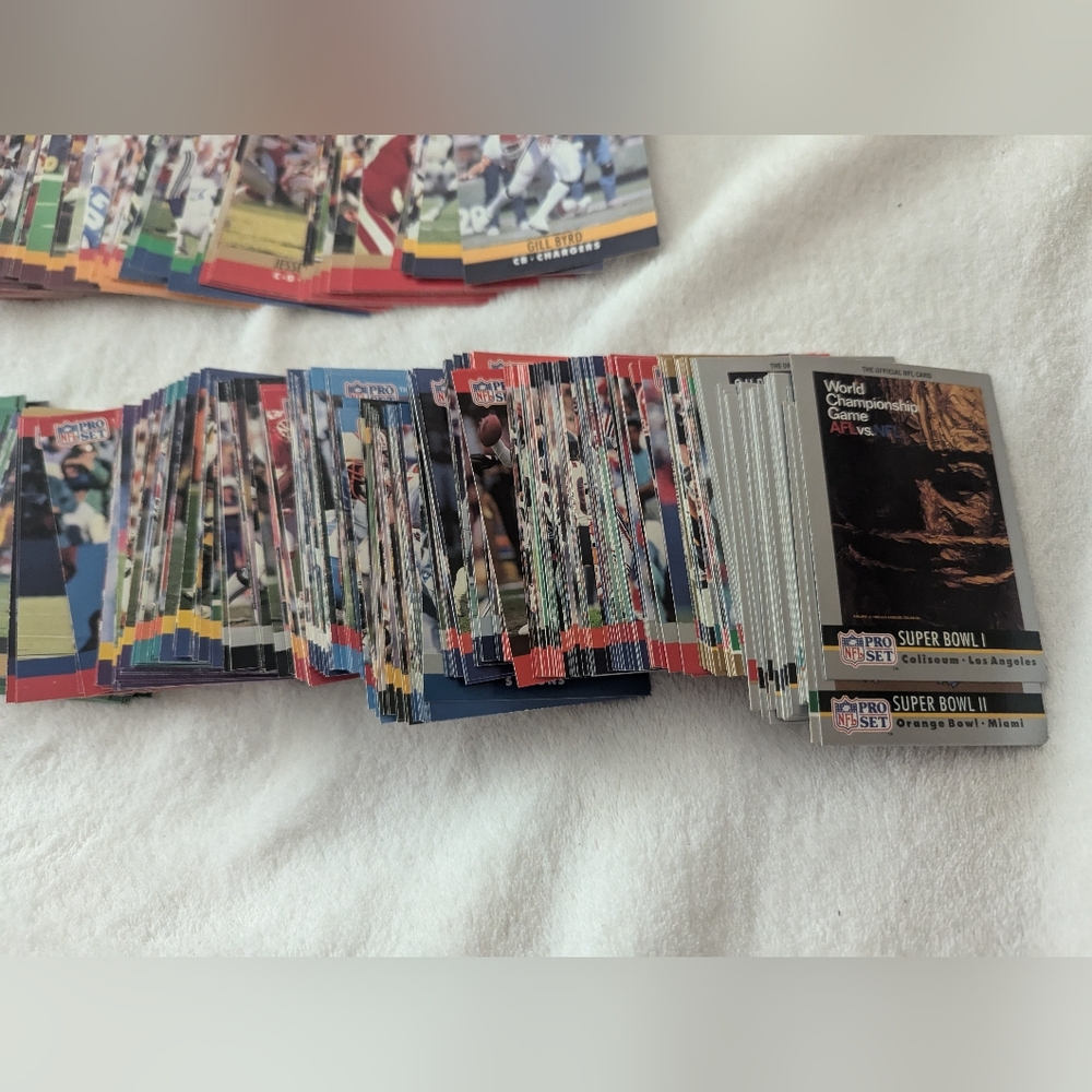 Vintage 90s Pro 1 Set Football Cards View 3